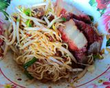 รูปขั้นตอนการทำที่ 5 ของ บะหมี่แห้งหมูแดงพริกเผาหมู