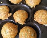 A picture of step 2 of Oats Paniaram.