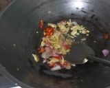 Foto langkah ke 3 dari resep Tumis Picung Labu Parang.