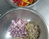 Foto langkah ke 2 dari resep Tuna steak with lemon grass(sereh)sambal.