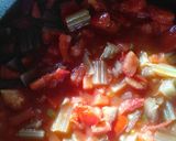 Foto del passaggio 3 della ricetta Spaghetti alla chitarra con ragù di cardi