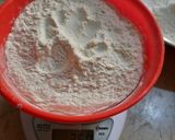 A picture of step 1 of Pizza dough.