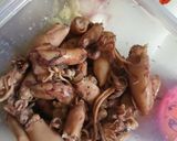 Foto langkah ke 1 dari resep Baby cumi pedas manis.