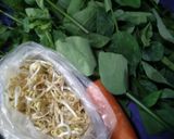 Foto langkah ke 1 dari resep Bobor Daun Katuk.