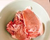 Hình bước làm 1 của món Sườn cốt lết nướng sả