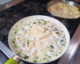 Foto del paso 4 de la receta: Pollo al verdeo plus con papas a la crema