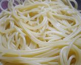 Foto langkah ke 2 dari resep Spaghetti Salmon.