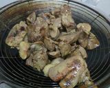 Foto langkah ke 1 dari resep Oseng Pedas Ati Ampela Saus Tiram.