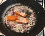 Foto langkah ke 7 dari resep Makanan AnakFusilli Salmon.
