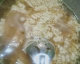 A picture of step 1 of Noodles toast.
