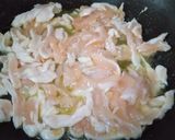 A picture of step 3 of Vermecelli Chinese noodle with red sauce.