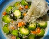 Foto langkah ke 4 dari resep Bening Oyong Soun.