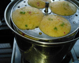 रवा(सूजी) वेज मसाला इडली (Rava /suji veg masala idli recipe in Hindi) रेसिपी चरण 4 फोटो
