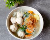 Foto langkah ke 6 dari resep Sop Bakso Bihun.