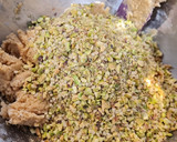 Foto del paso 3 de la receta: Galletas de pistachos y chocolate