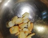 Foto del paso 1 de la receta: Spaghetti con salsa liviana y pesto