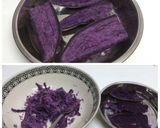 A picture of step 2 of Ondeh-ondeh (purple sweet potatoes).