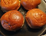 A picture of step 4 of Kachhi Dabeli 😋.