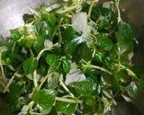 Hình bước làm 1 của món Rau càng cua bóp giấm