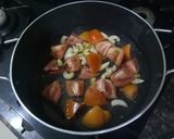 A picture of step 1 of Shahi Fusion Noodles.