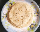 A picture of step 2 of Vegetable Frankie (instant veg Frankie).