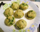 A picture of step 3 of Vada Pav.