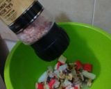 A picture of step 2 of Mixed Seafood Cocktail.