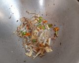 Foto langkah ke 1 dari resep Tumis timun toge teri.