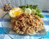 Foto langkah ke 5 dari resep Nasi Goreng Spesial Cabai Merah.