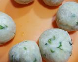 A picture of step 3 of Chicken cheese balls..