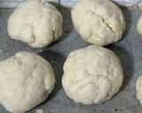 Foto del paso 3 de la receta: Pancitos caseros rellenos de jamón y queso, al sartén 🍳