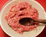 Foto del paso 5 de la receta: Hamburguesas de solomillo de ternera, con tomates, berenjenas y vinagreta de albahaca
