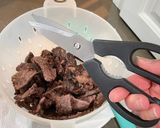 A picture of step 9 of Beijing Beef.
