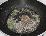 બટાકા કાંદા નું શાક (Bataka Kanda Shak Recipe In Gujarati) રેસીપી સ્ટેપ2ફોટો