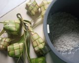 Foto langkah ke 1 dari resep Ketupat Janur.