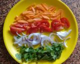 A picture of step 2 of Egg wrap with veggies.