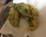 A picture of step 3 of Palak Pakora.