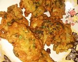 A picture of step 3 of Palak piyaz pakory.