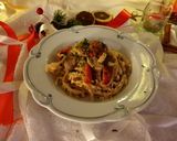Foto del passaggio 6 della ricetta Reginette ai funghi porcini e pomodorini