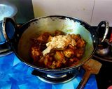 A picture of step 5 of Chicken Korma.