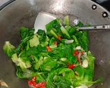 Foto langkah ke 5 dari resep Tumis Sayur Cuciwis.