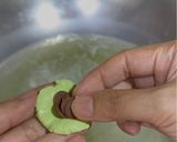 Gambar langkah 3 resipi Buah Melaka Coklat.