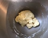 Une image de l'étape 3 de Pâte brisée au raisin blanc.