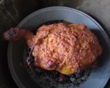 Foto langkah ke 4 dari resep Ayam ingkung panggang bumbu rujak.