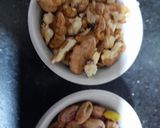 A picture of step 2 of Lotus seed halwa.