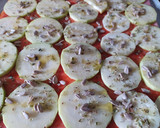 Foto del paso 4 de la receta: Pizza de calabacín y pipas