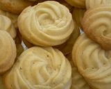 A picture of step 4 of Butter cookies.
