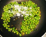 A picture of step 3 of Peas Pulao.