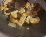 A picture of step 7 of Paneer with Onion.