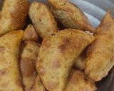 ઘૂઘરા કચોરી ચાટ (Ghughra Kachori Chaat Recipe In Gujarati) રેસીપી સ્ટેપ3ફોટો